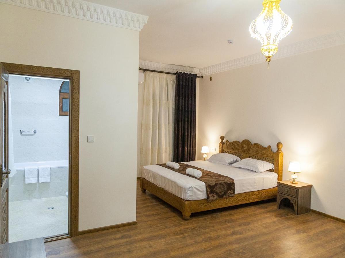 Royal Bukhara Hotel Buitenkant foto
